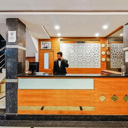 Oyo 29131 Hotel Mn Grand Шемшабад Екстер'єр фото